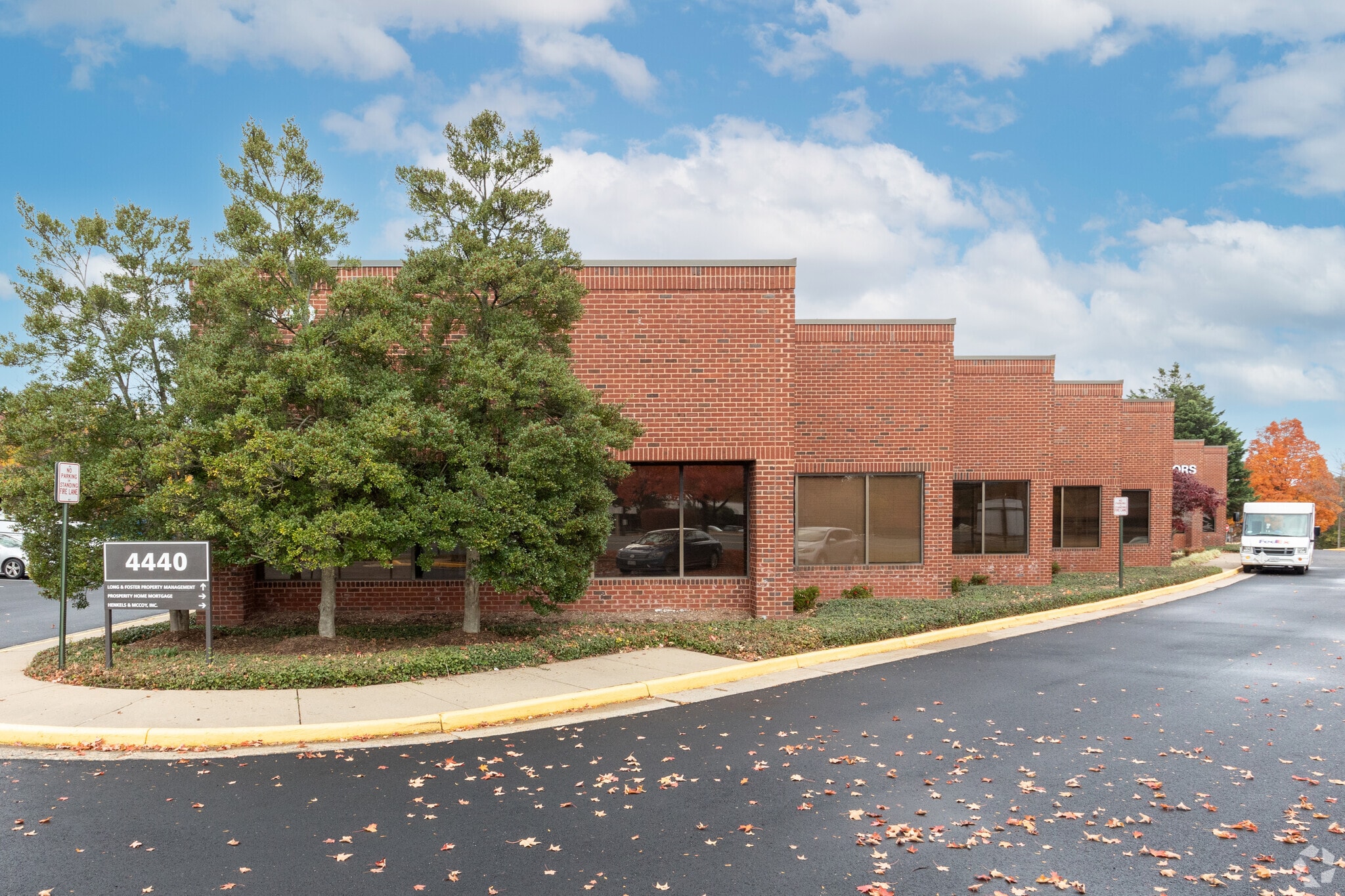 4440 Brookfield Corporate Dr, Chantilly, VA for lease Primary Photo- Image 1 of 5