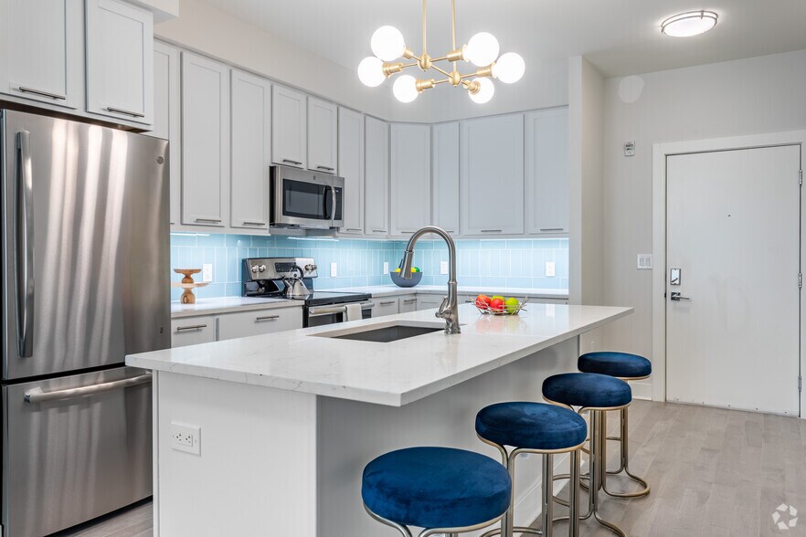 20 Burling Ln, New Rochelle, NY à louer - Photo intérieure - Image 3 de 34