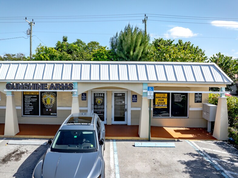 2236-2266 N Dixie Hwy, Boca Raton, FL à louer - Photo du bâtiment - Image 3 de 12