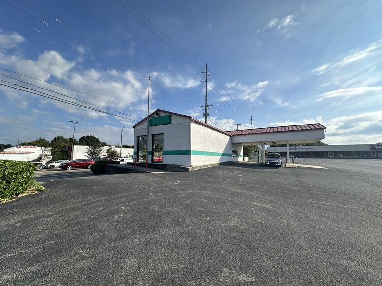 4000 SW Chapman Hwy, Knoxville, TN for lease - Building Photo - Image 2 of 7