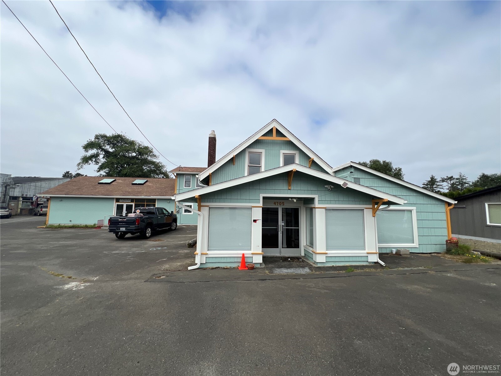 4705 Pacific Way, Seaview, WA à vendre Photo du bâtiment- Image 1 de 42