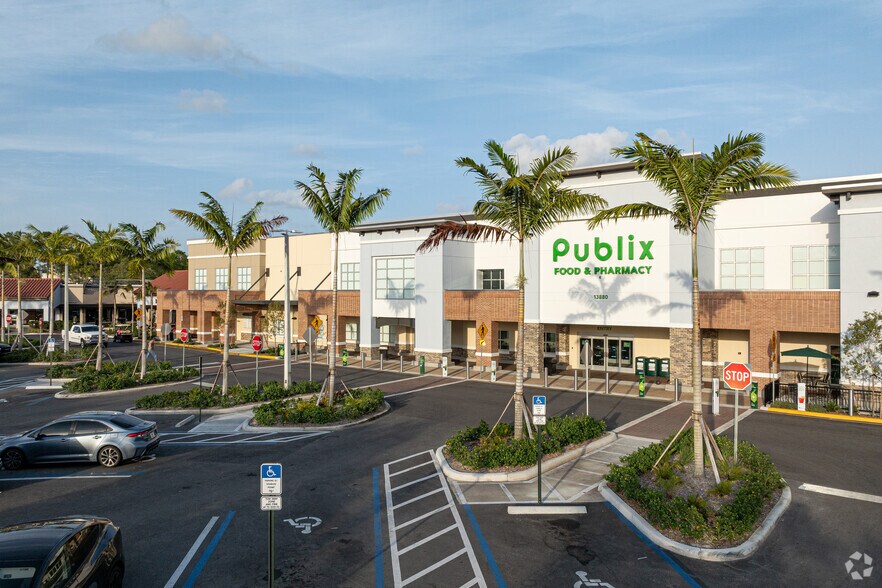 13880 Wellington Trce, Wellington, FL à louer - Photo du bâtiment - Image 1 de 1