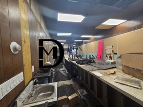 202-206 Main St, Poughkeepsie, NY à louer Photo intérieure- Image 2 de 9