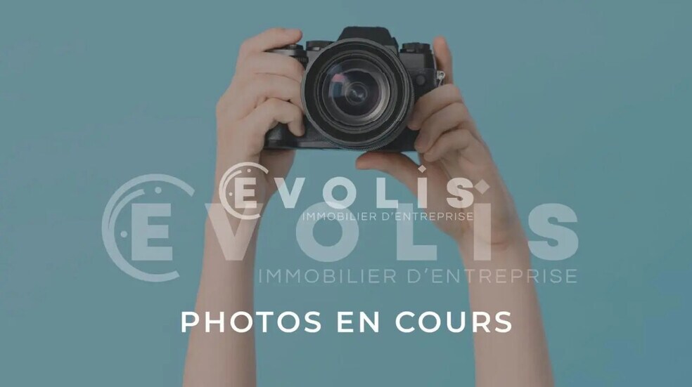 Industrial in Combs-la-Ville for lease - Building Photo - Image 3 of 3