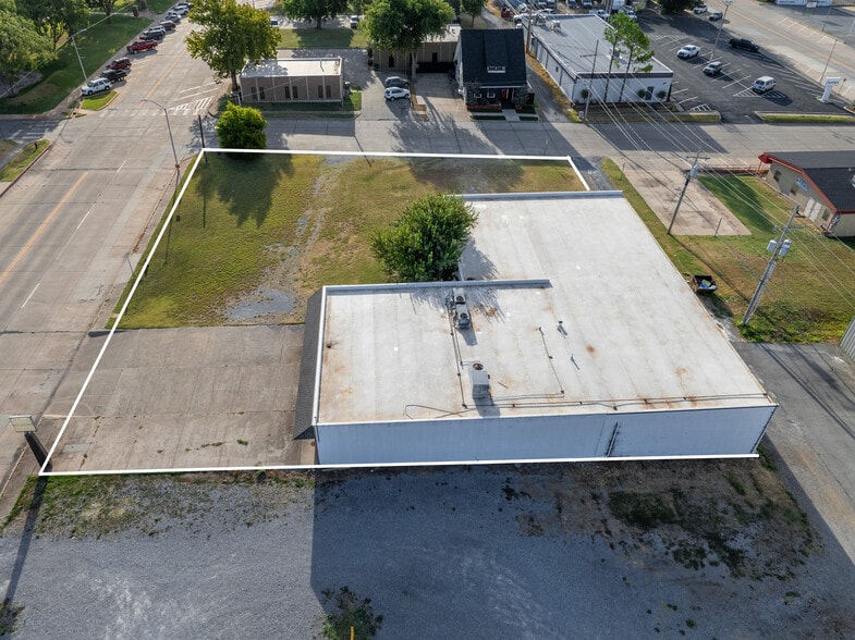 902-904 SW C Ave, Lawton, OK for sale - Aerial - Image 2 of 6