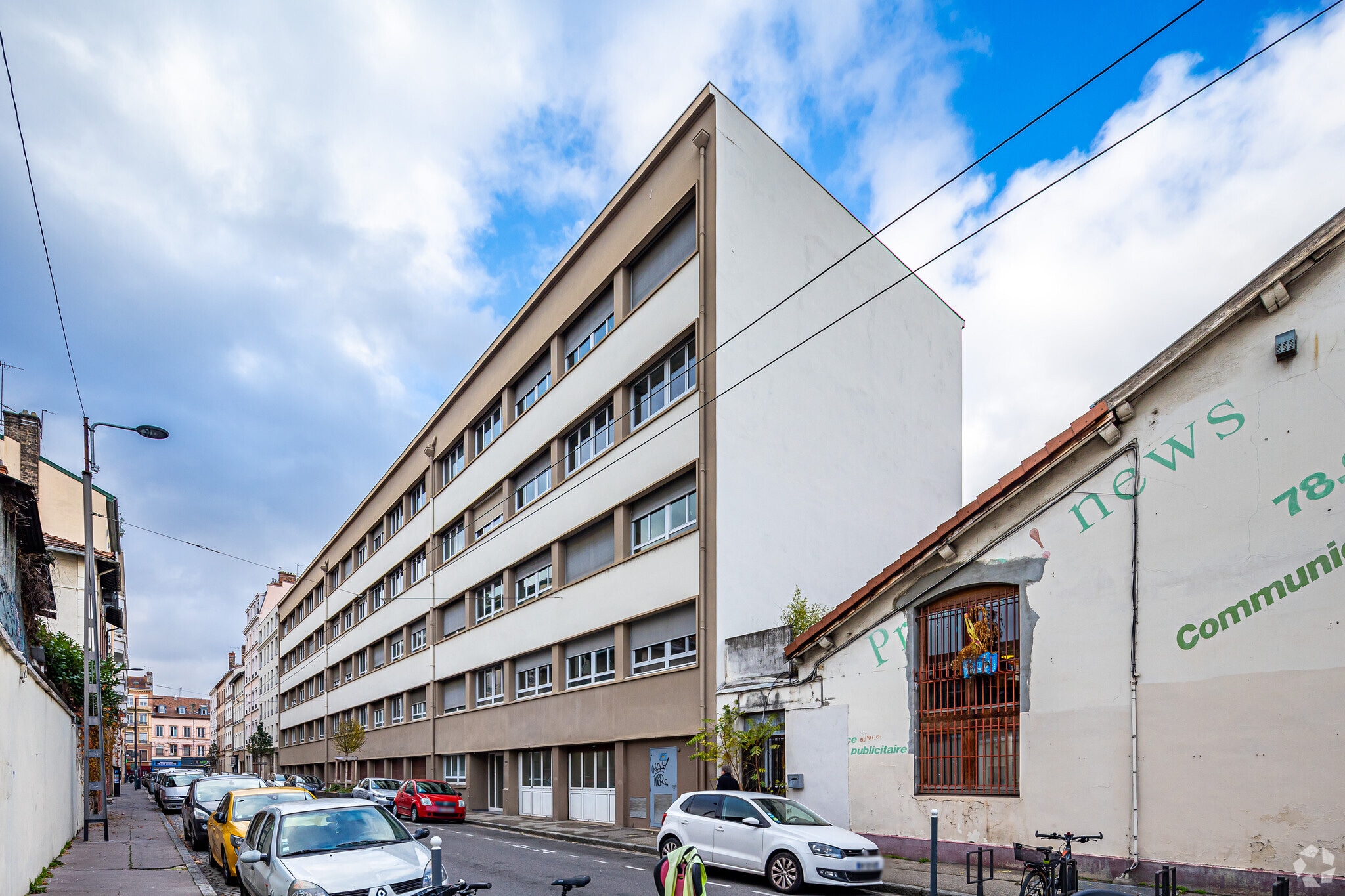 72-78 Rue D'Alsace, Villeurbanne for sale Primary Photo- Image 1 of 3