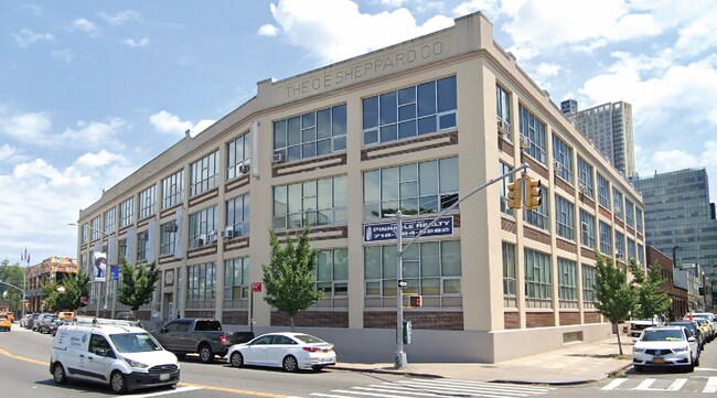Plus de détails pour 44-01 21st St, Long Island City, NY - Industriel à louer