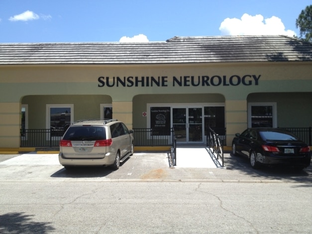 717 Imar Dr, Sun City Center, FL for lease Primary Photo- Image 1 of 6