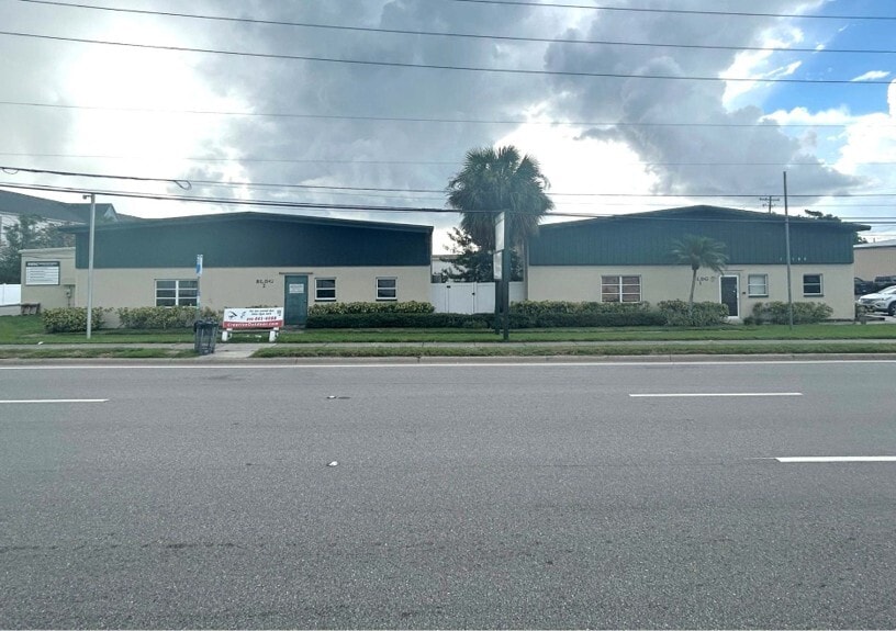 13195 N 49th St N, Clearwater, FL for lease Building Photo- Image 1 of 19