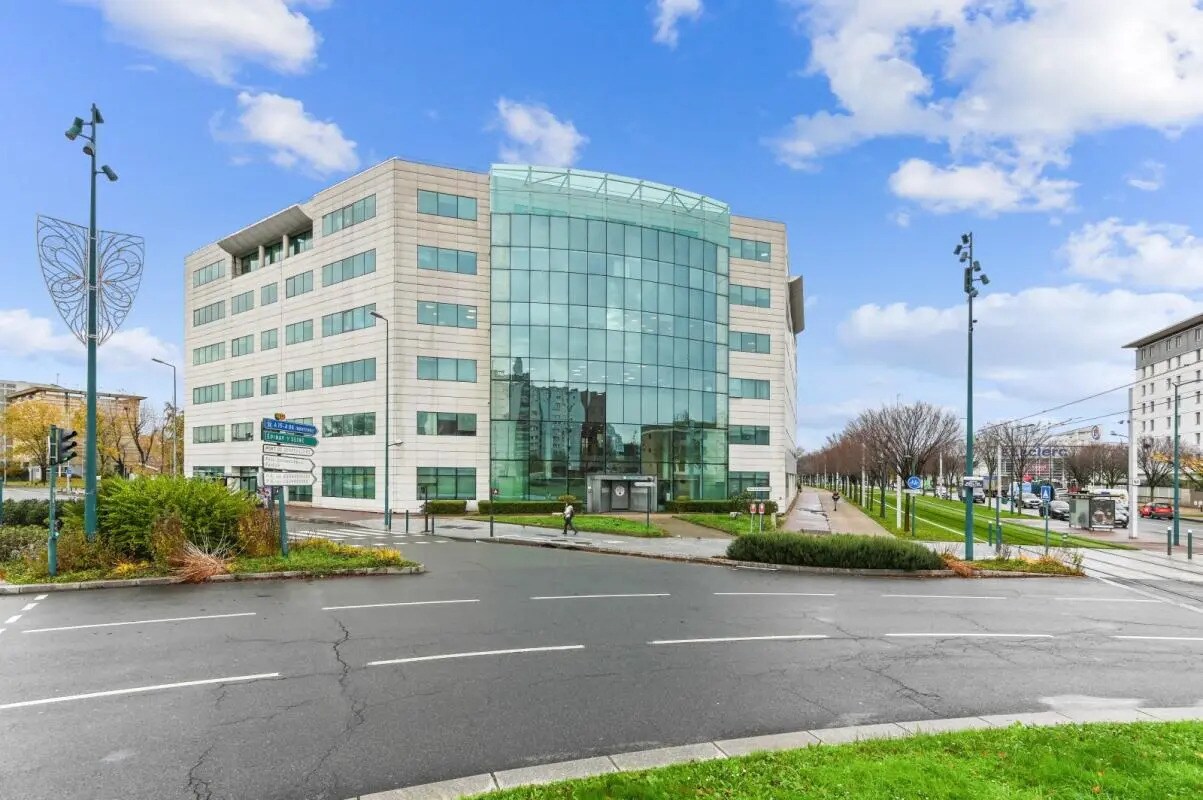 1 Avenue Du Général De Gaulle, Gennevilliers for lease Building Photo- Image 1 of 12