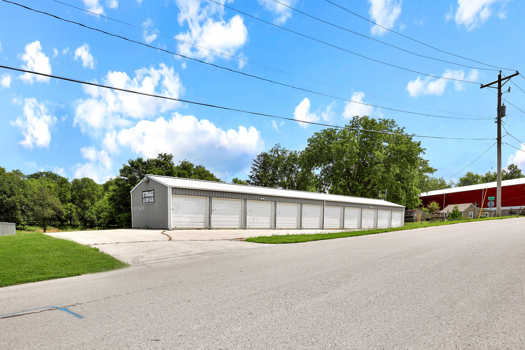 4227 NE 43rd Ct, Des Moines, IA à vendre Photo du bâtiment- Image 1 de 1