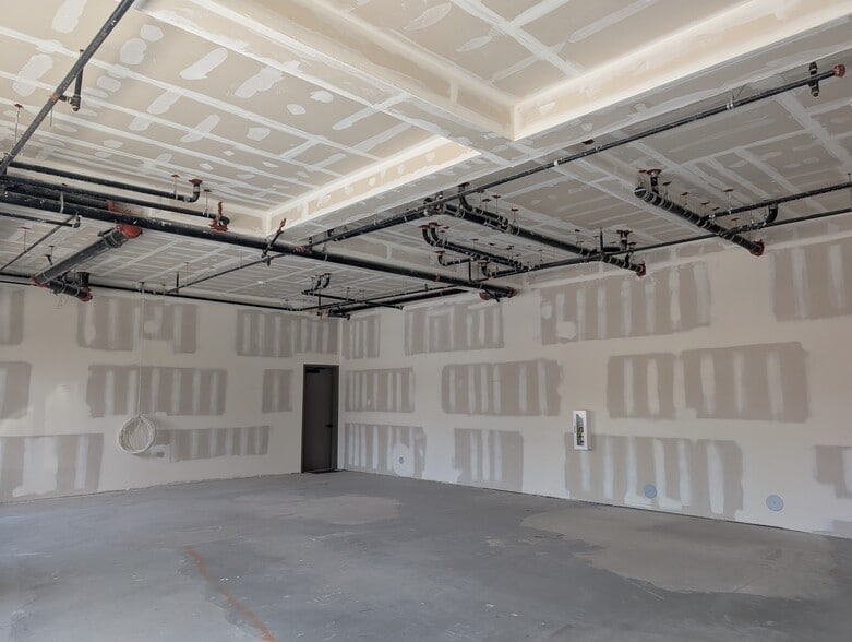 389 1st St, Los Altos, CA for sale - Interior Photo - Image 3 of 4