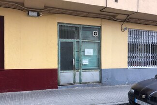 Plus de détails pour Multi-résidentiel à vendre