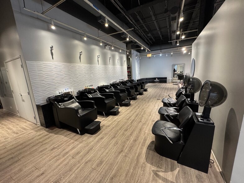 1133-1141 W Armitage Ave, Chicago, IL for lease - Interior Photo - Image 3 of 5