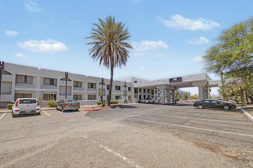 5251 S Julian Dr, Tucson, AZ à vendre - Photo du bâtiment - Image 2 de 21