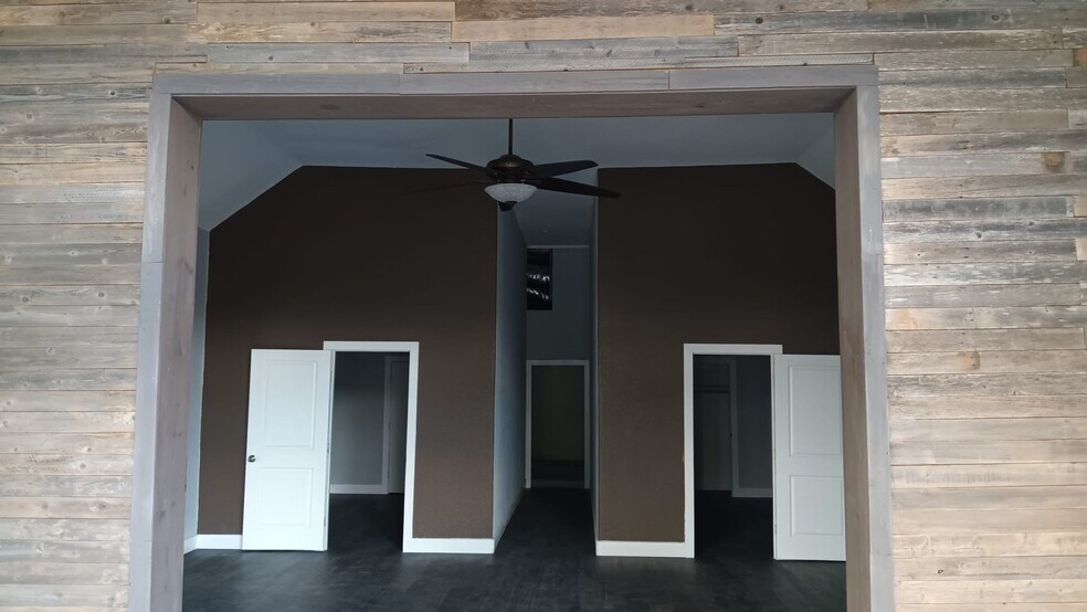 17621 Stacey Ln, Lago Vista, TX à louer - Photo intérieure - Image 3 de 11