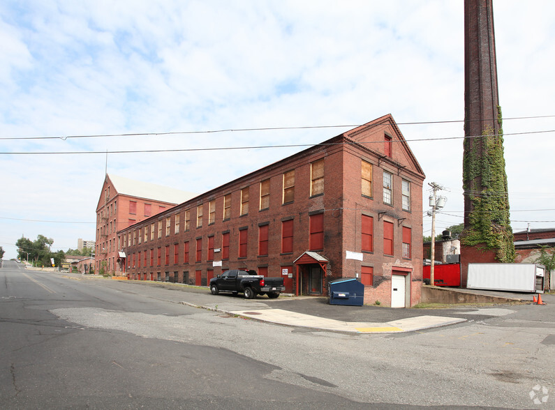 109 B Lyman St, Holyoke, MA for sale - Primary Photo - Image 1 of 1