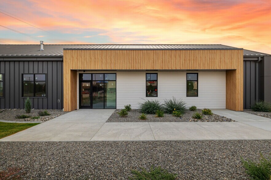 4018 Montana Sapphire Dr, Billings, MT à vendre - Photo du bâtiment - Image 2 de 16