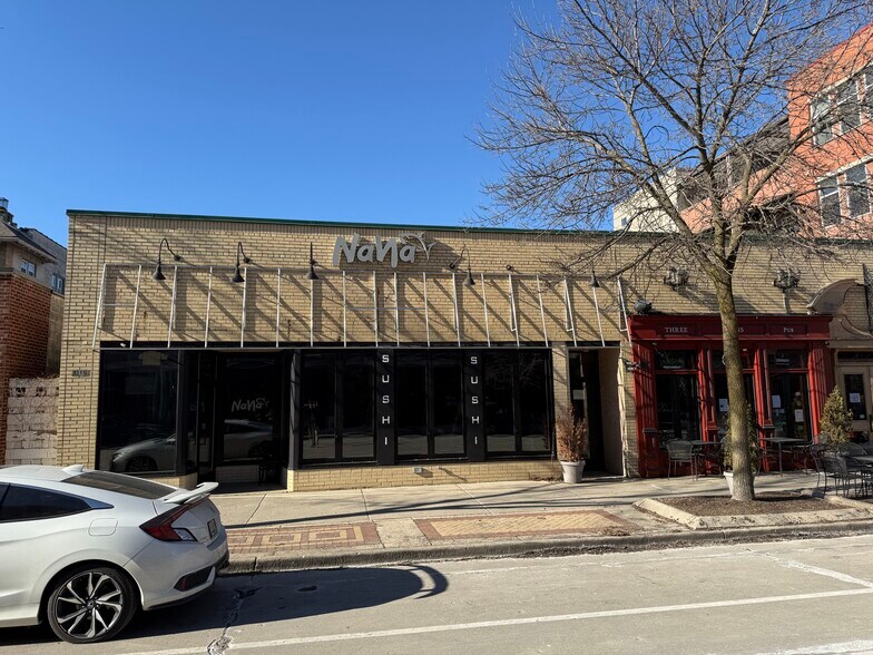4511-4517 N Oakland Ave, Shorewood, WI à louer - Photo du bâtiment - Image 1 de 6