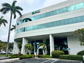 5959 Waterford District Dr, Miami, FL for lease Building Photo- Image 1 of 6