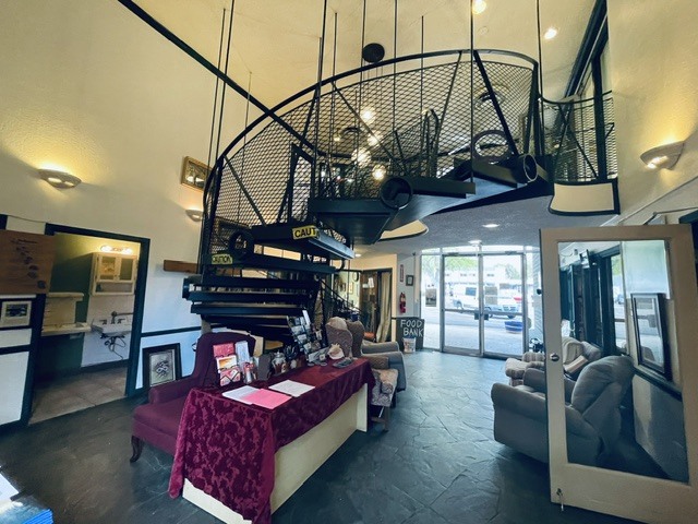 7125 W 44th Ave, Wheat Ridge, CO for sale - Interior Photo - Image 2 of 14