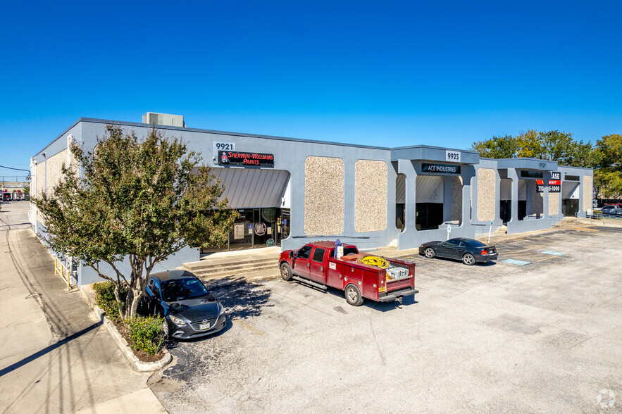 9929 Broadway St, San Antonio, TX for lease - Building Photo - Image 2 of 31