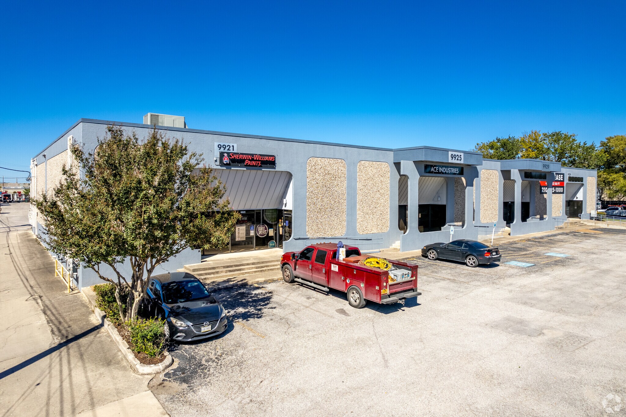9929 Broadway, San Antonio, TX à louer Photo principale- Image 1 de 32