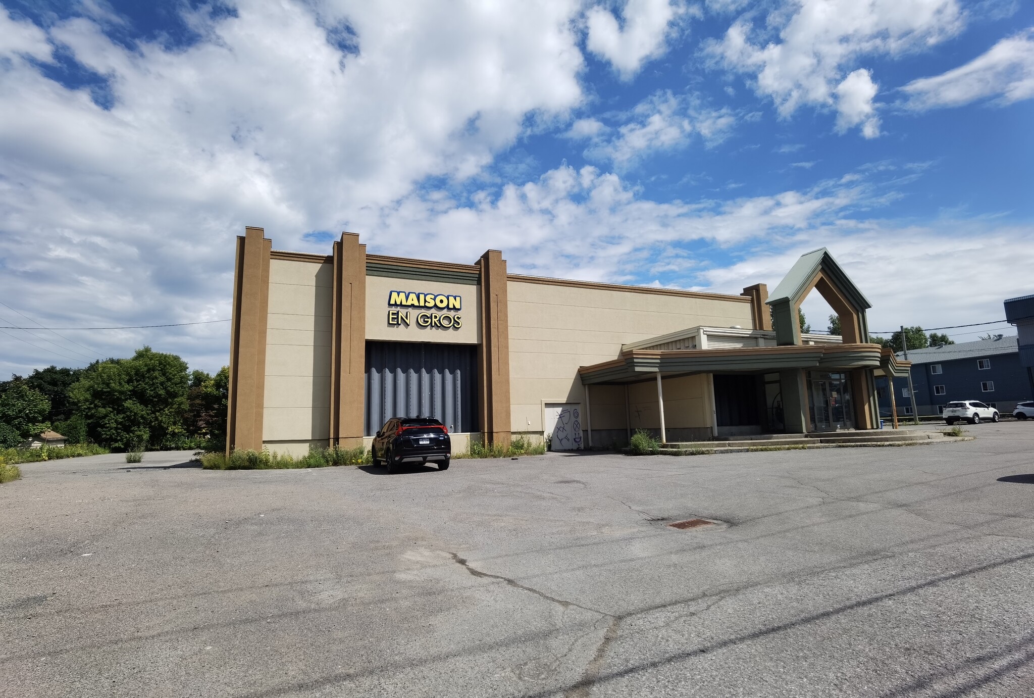 360 Rue Seigneuriale, Québec, QC for sale Building Photo- Image 1 of 1