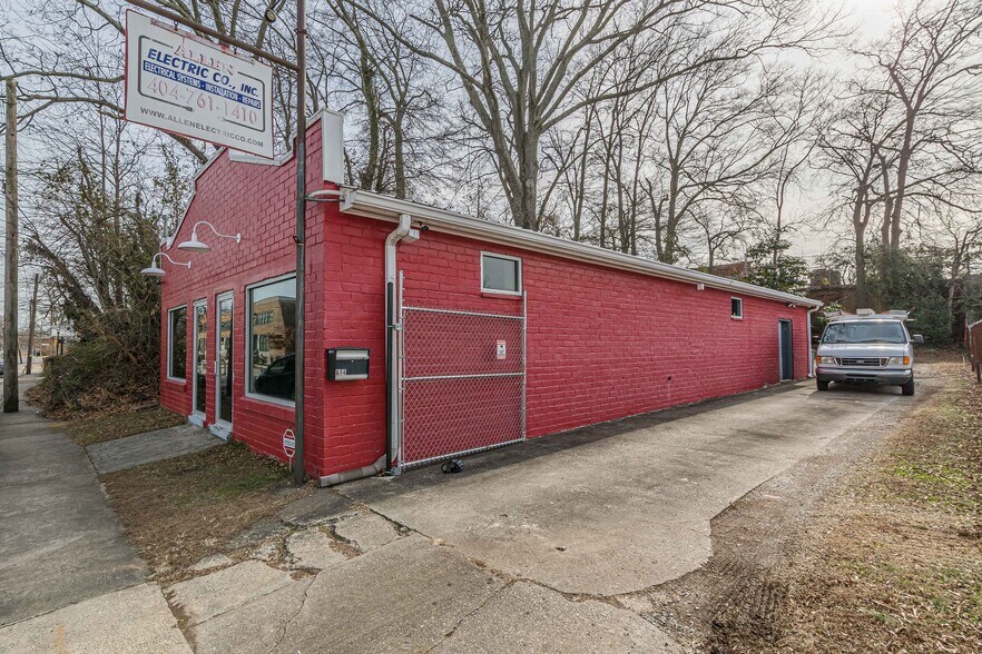 614 King Arnold St, Hapeville, GA à vendre - Photo du bâtiment - Image 3 de 29