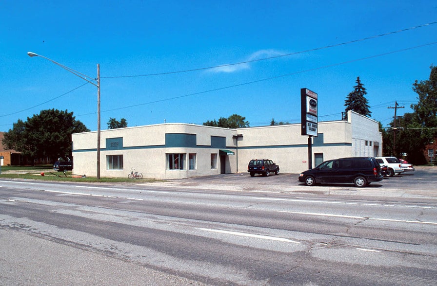 25550 Grand River Ave, Redford, MI for lease - Primary Photo - Image 1 of 5