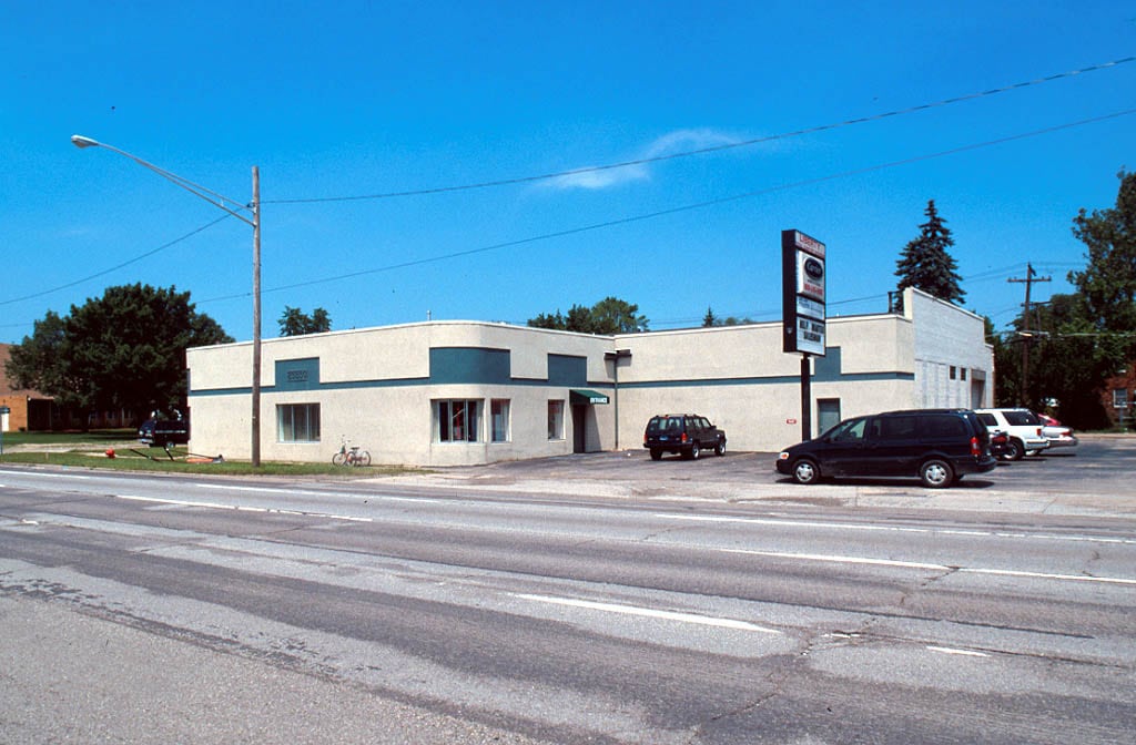 25550 Grand River Ave, Redford Township, MI for lease Primary Photo- Image 1 of 6