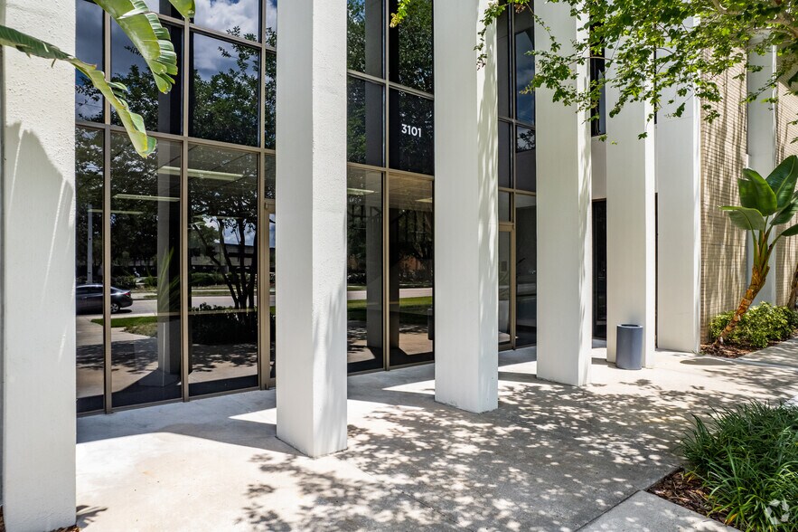 3101 Maguire Blvd, Orlando, FL à louer - Photo du bâtiment - Image 3 de 6