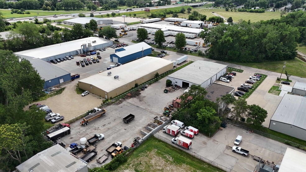 2100 E Ovid Ave, Des Moines, IA for lease - Building Photo - Image 2 of 12