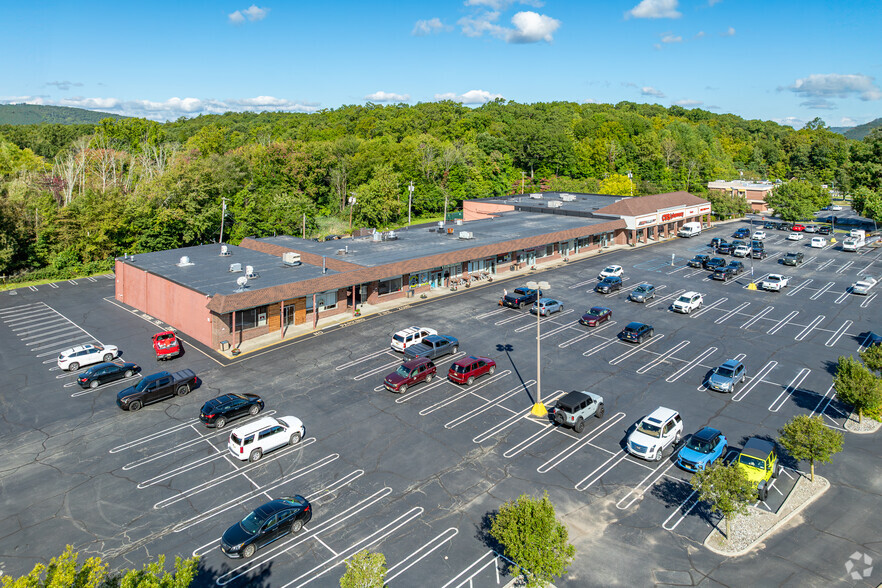 109-115 Skyline Dr, Ringwood, NJ for lease - Building Photo - Image 1 of 8