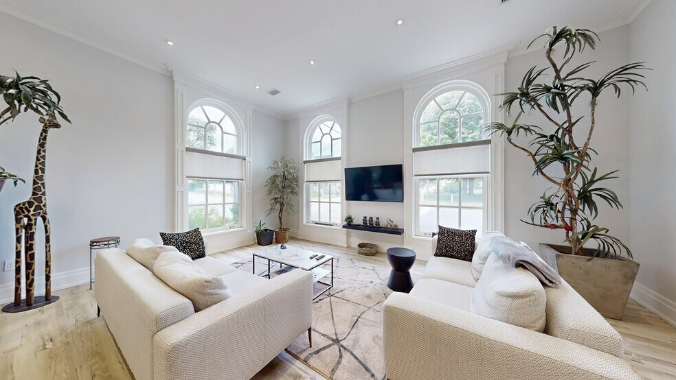 42 Somerville St, Whitchurch-Stouffville, ON à vendre - Photo du bâtiment - Image 3 de 42