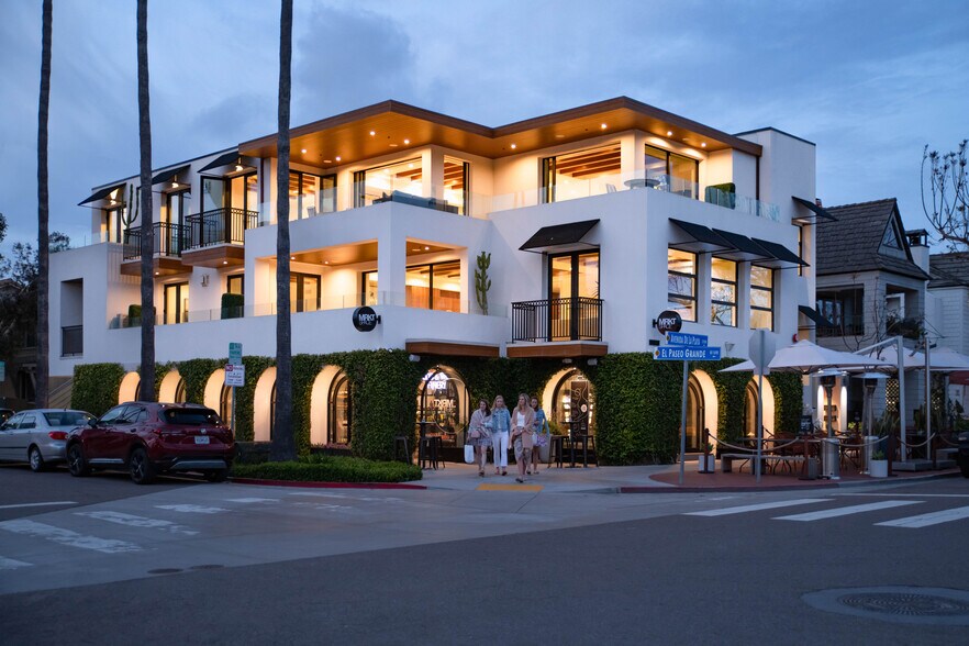 2202 Avenida De La Playa, La Jolla, CA à louer - Photo du bâtiment - Image 1 de 14