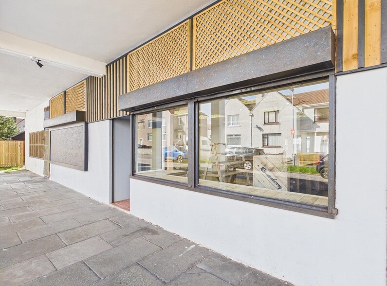39 Rowanside Ter, Ardrossan for lease - Building Photo - Image 1 of 8