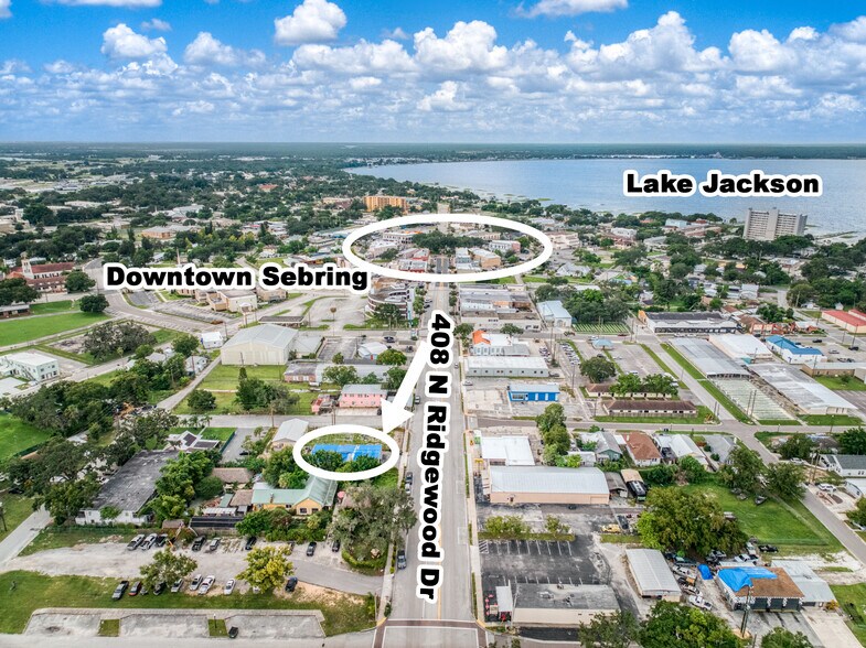 408 N Ridgewood Dr, Sebring, FL à louer - Photo du bâtiment - Image 3 de 13