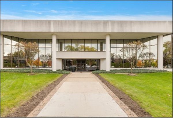 31500 Northwestern Hwy, Farmington Hills, MI à louer Photo du bâtiment- Image 1 de 20