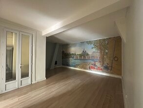 37 Boulevard Bourdon, Paris for lease Interior Photo- Image 1 of 8