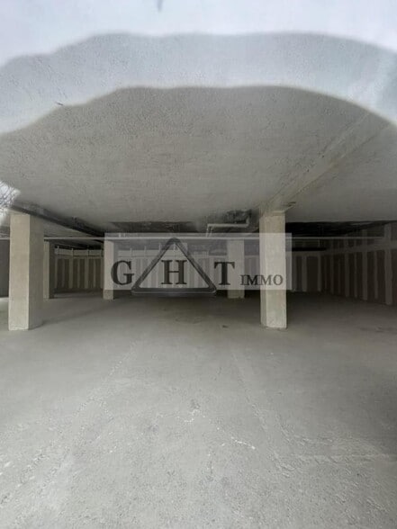 Retail in Ivry-sur-Seine for sale - Building Photo - Image 3 of 4