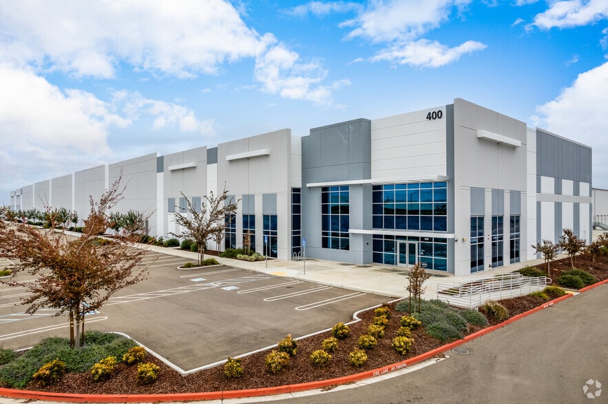 400 Park Center Dr, Patterson, CA for lease - Building Photo - Image 1 of 12