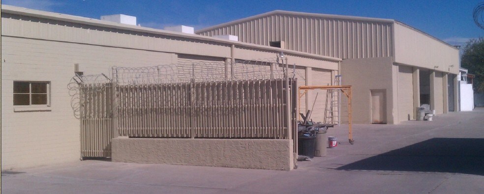 915 S Center St, Mesa, AZ à vendre - Photo du bâtiment - Image 2 de 4