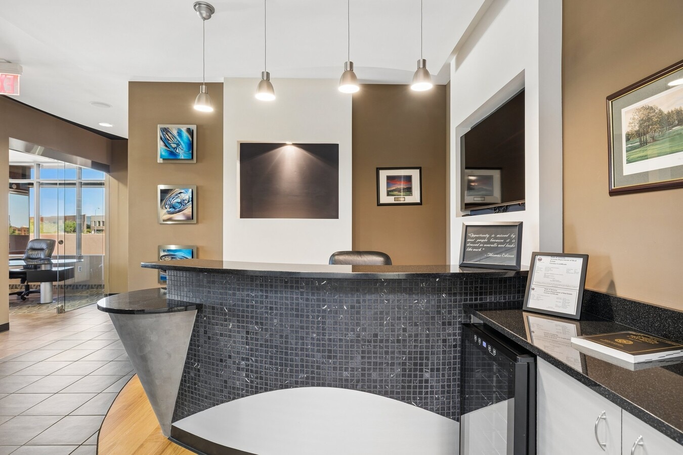 8765 E Bell Rd, Scottsdale, AZ 85260 - Unit 207 -  - Interior Photo - Image 2 of 23