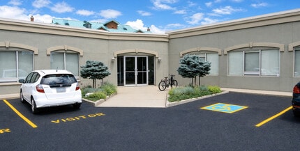 55 Rideau St, Kingston, ON for lease Building Photo- Image 2 of 9