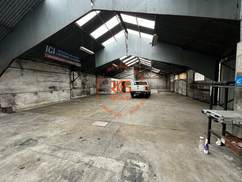 Industrial in Mérignac for sale - Interior Photo - Image 2 of 7