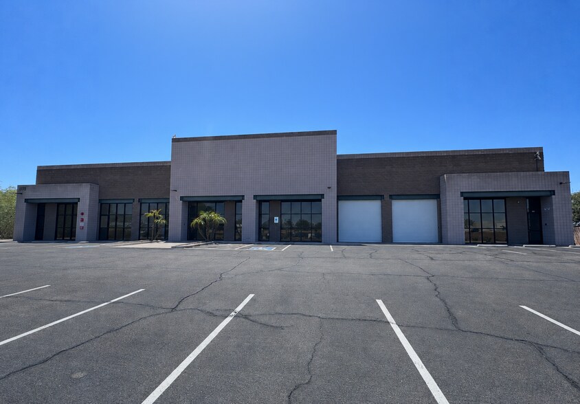 1754 N 48th St, Mesa, AZ à louer - Photo du bâtiment - Image 1 de 2
