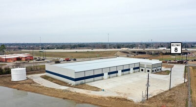 6 White Rd, Houston, TX for sale Interior Photo- Image 2 of 4