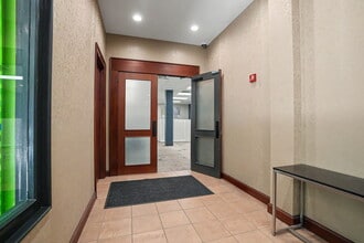 15 Bull St, Savannah, GA for lease Interior Photo- Image 2 of 9