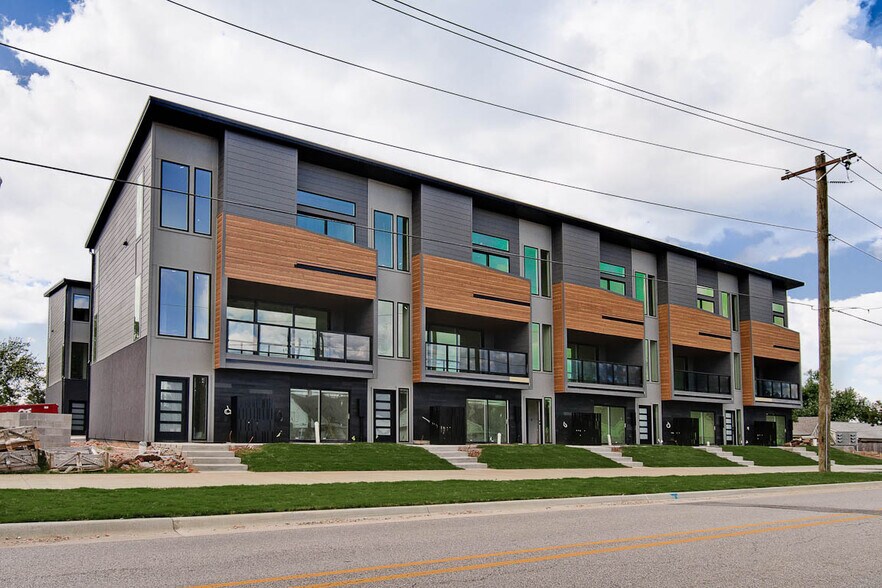 204 9th St, Bentonville, AR à vendre - Photo principale - Image 1 de 41